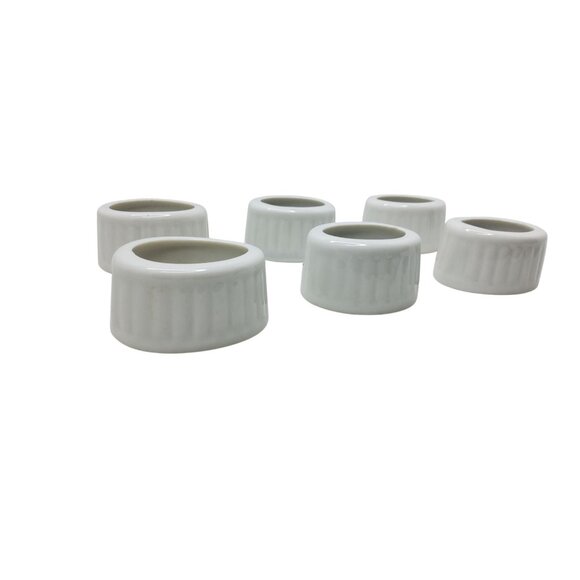 Set Of 6 Vintage White Ceramic Ribbed and Tapered Napkin Rings - Picture 5 of 5
